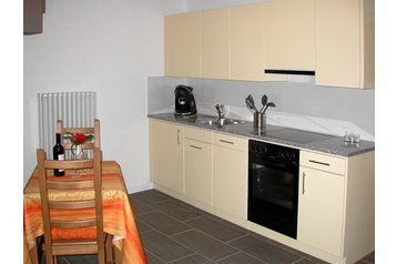 Šveice Chata Gordola, Eksterjers